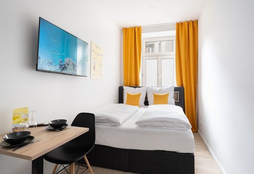 Servus Apartments By Homaris