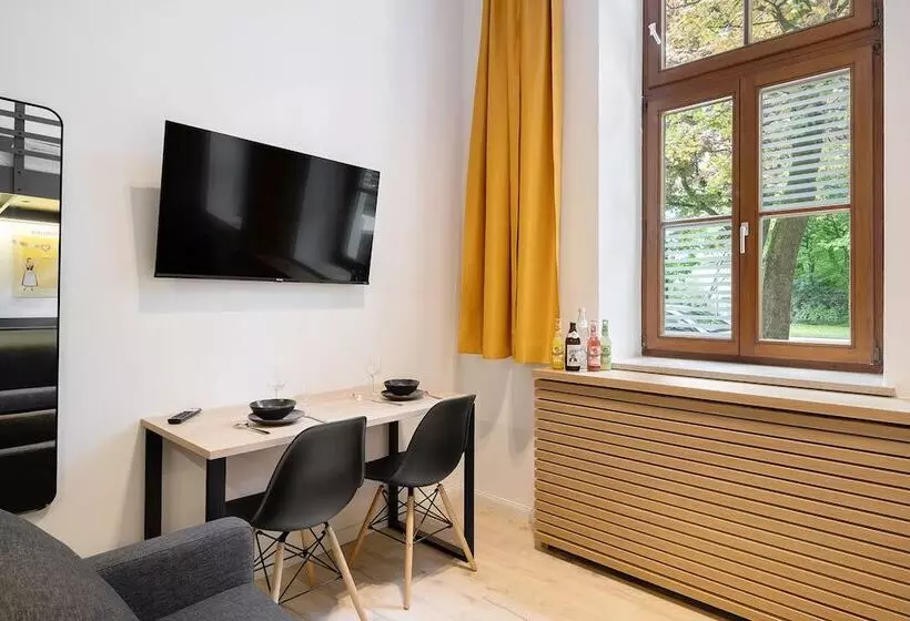 Servus Apartments By Homaris