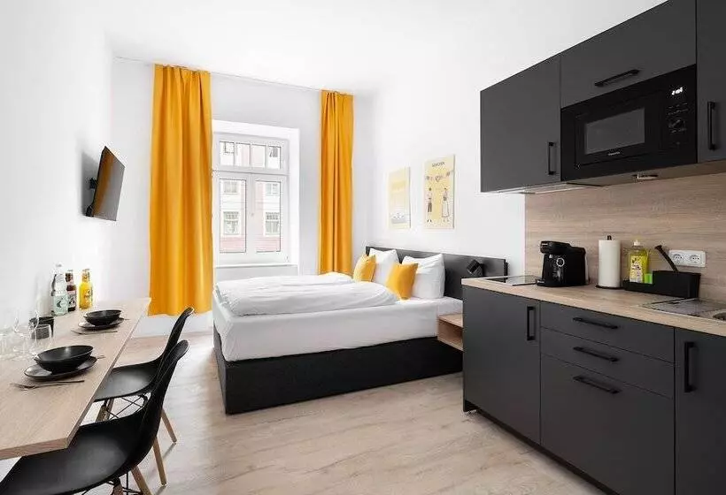 Servus Apartments By Homaris