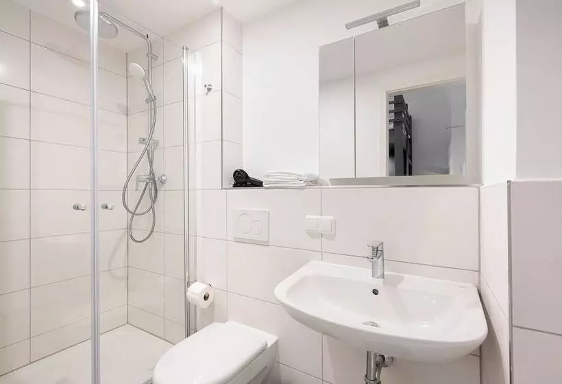 Servus Apartments By Homaris