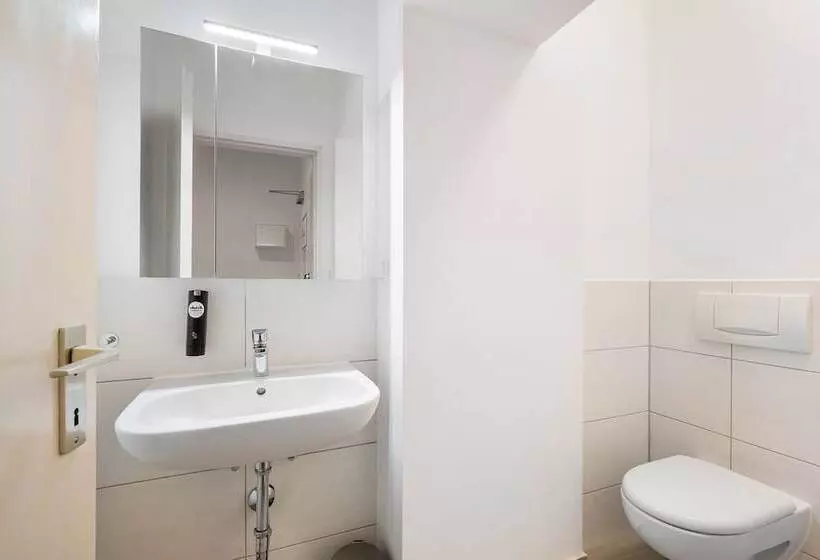 Servus Apartments By Homaris