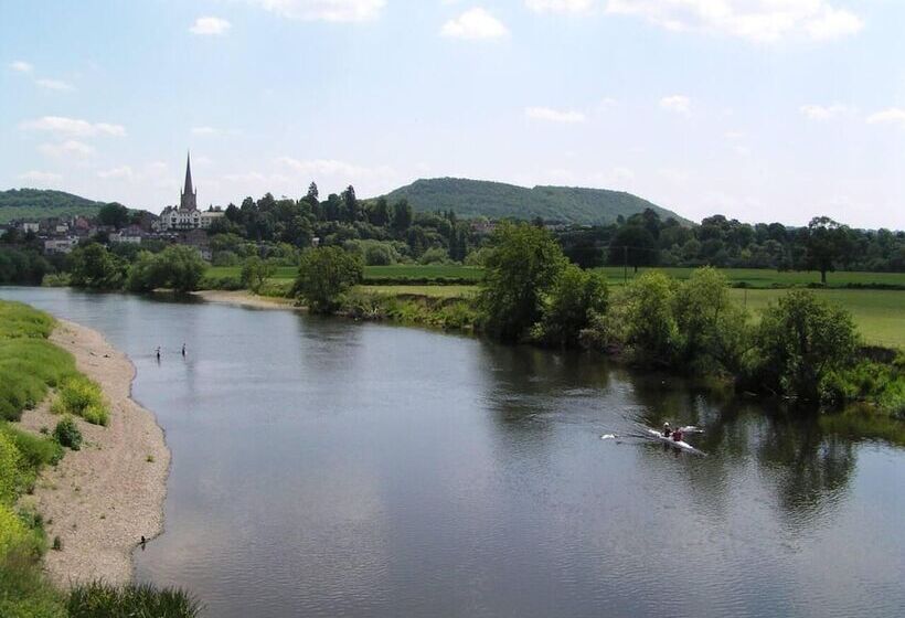 Shepherd S Hut In A Herefordshire Cider Orchard