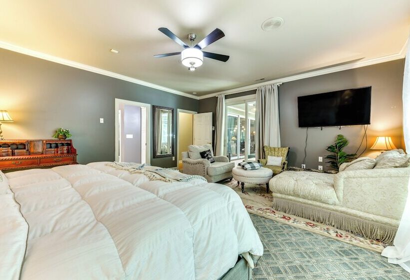 Sherrills Ford Escape W/ Hot Tub, Deck & Yard