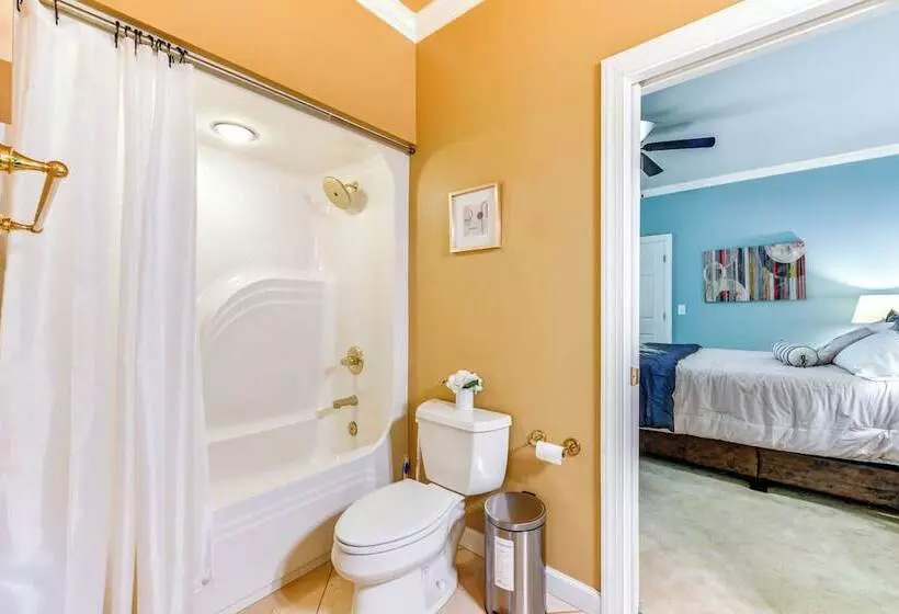 Sherrills Ford Escape W/ Hot Tub, Deck & Yard