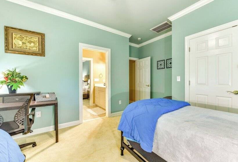 Sherrills Ford Escape W/ Hot Tub, Deck & Yard