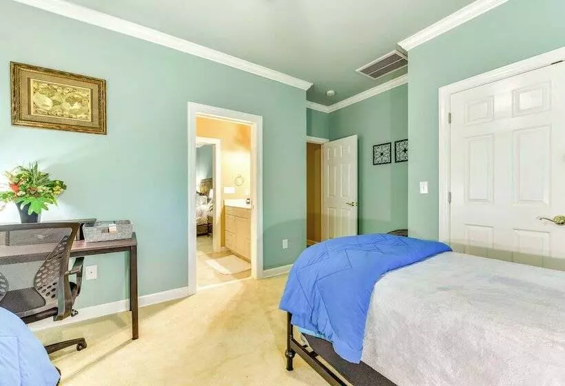 Sherrills Ford Escape W/ Hot Tub, Deck & Yard