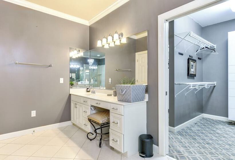 Sherrills Ford Escape W/ Hot Tub, Deck & Yard