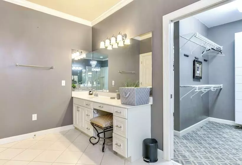 Sherrills Ford Escape W/ Hot Tub, Deck & Yard