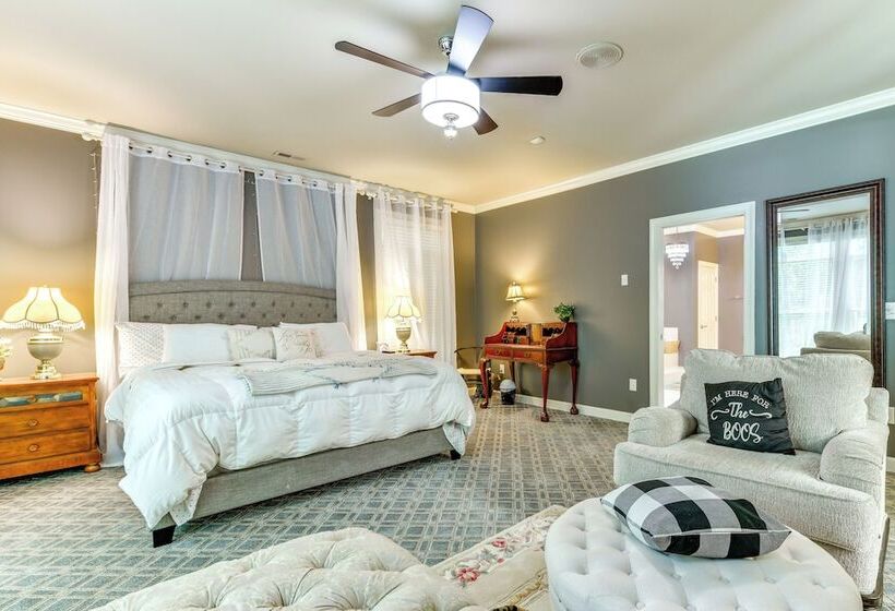 Sherrills Ford Escape W/ Hot Tub, Deck & Yard