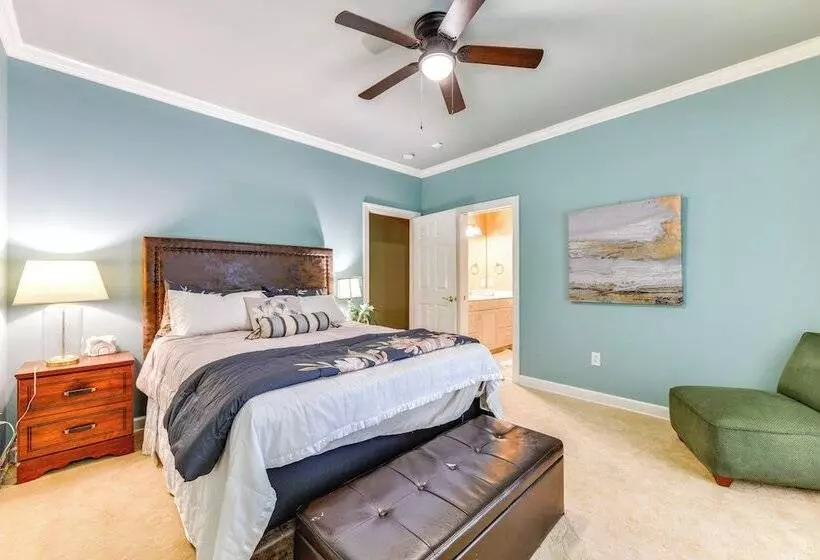 Sherrills Ford Escape W/ Hot Tub, Deck & Yard