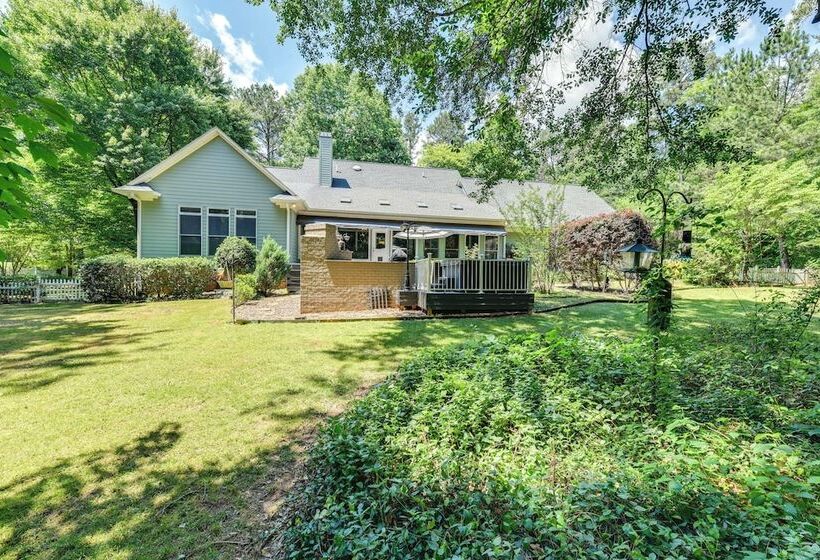 Sherrills Ford Escape W/ Hot Tub, Deck & Yard