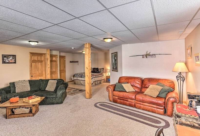 Spearfish Home On 40 Acres W/ Private Lake!