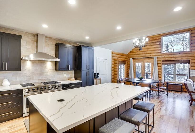 Spacious Mtn Manor, 1 Mi To Brian Head Resort!