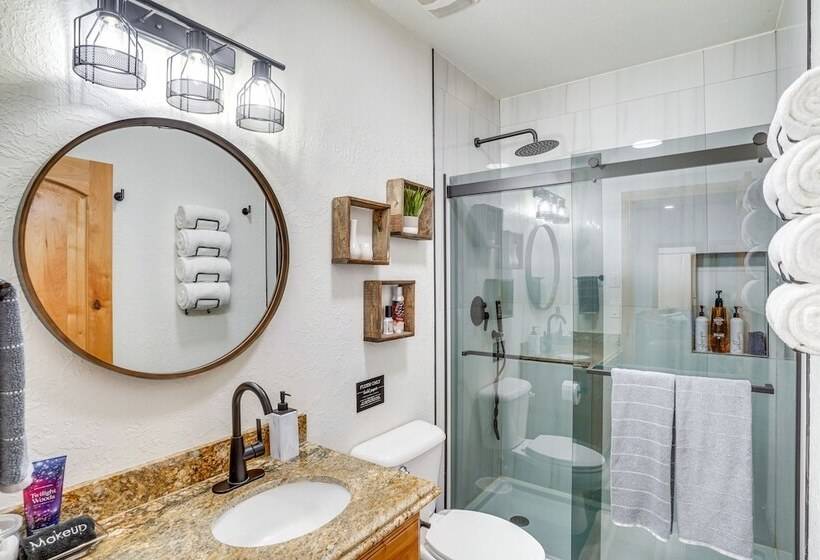 Spacious Mtn Manor, 1 Mi To Brian Head Resort!