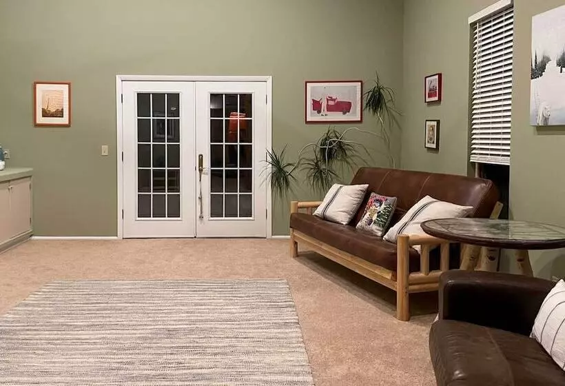 Sunlight Mountain Home W/ Hot Tub & View!