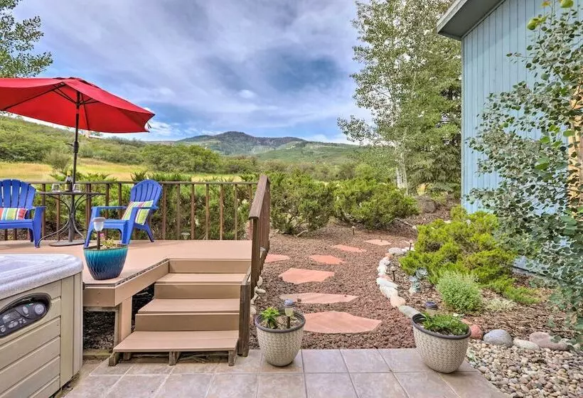 Sunlight Mountain Home W/ Hot Tub & View!
