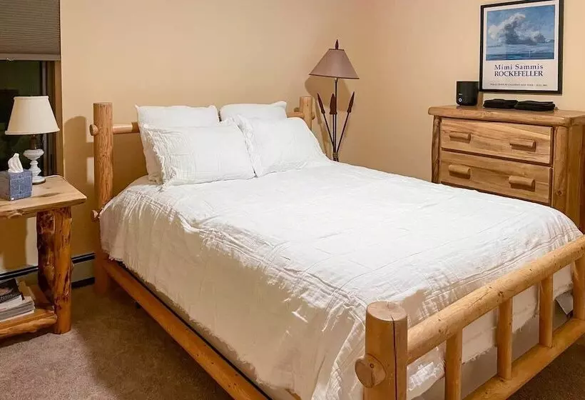 Sunlight Mountain Home W/ Hot Tub & View!