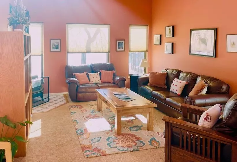 Sunlight Mountain Home W/ Hot Tub & View!