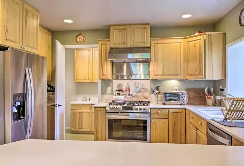 Sunlight Mountain Home W/ Hot Tub & View!