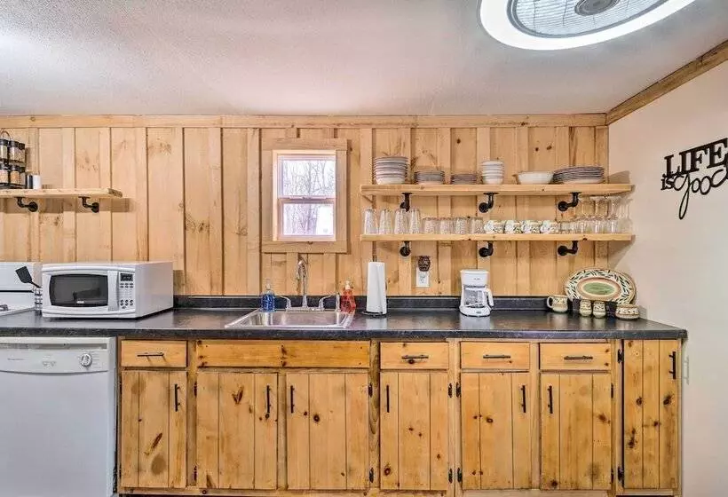 Take 5 Relax, Rest, Refresh  With Yard & Pond!