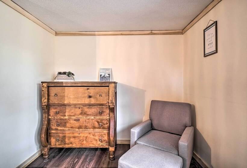 Take 5 Relax, Rest, Refresh  With Yard & Pond!