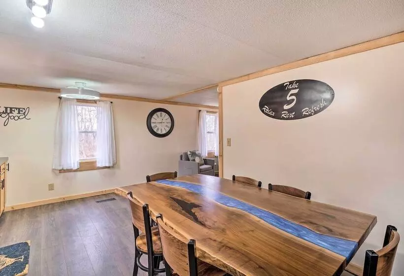 Take 5 Relax, Rest, Refresh  With Yard & Pond!