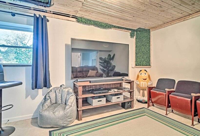 Ten Mile Home On Watts Bar Lake W/ 2 Docks!