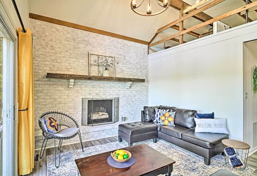 Ten Mile Home On Watts Bar Lake W/ 2 Docks!