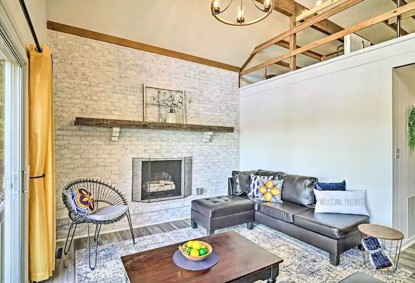 Ten Mile Home On Watts Bar Lake W/ 2 Docks!