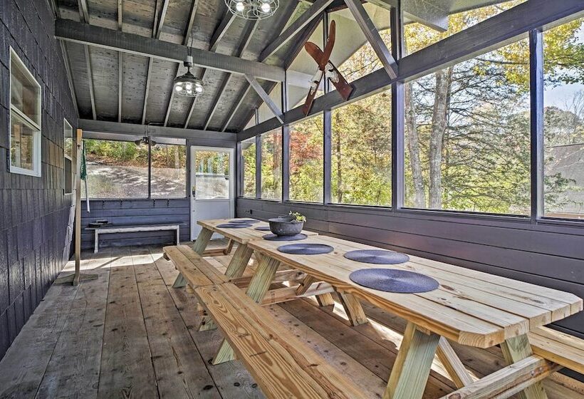 Ten Mile Home On Watts Bar Lake W/ 2 Docks!