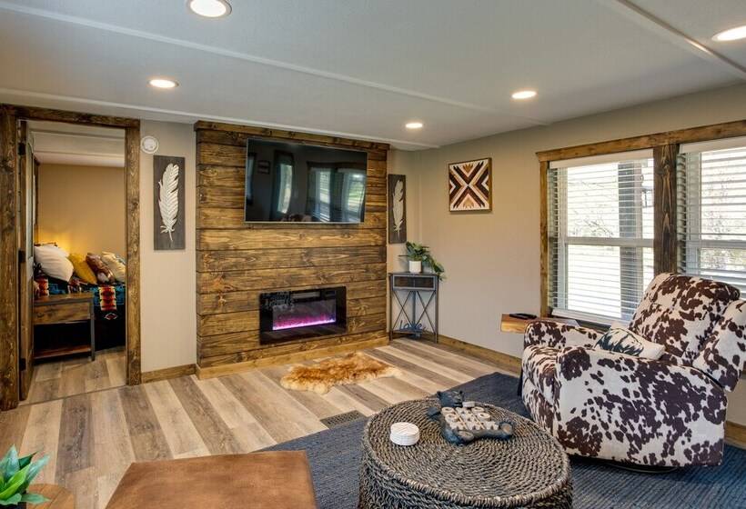 Updated Kingston Home W/ Private Hot Tub & Yard!