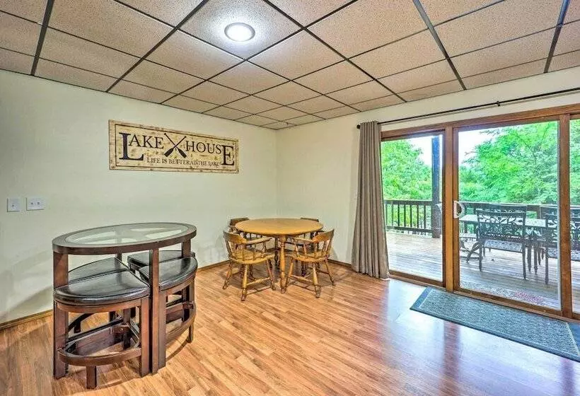 Waterfront Home On Beaver Lake W/ 2 Decks!