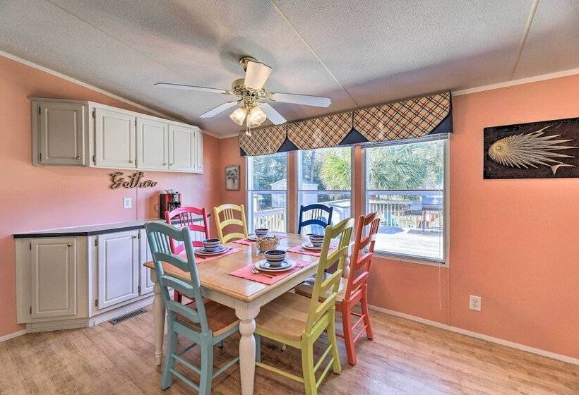 Atlantic Beach Home W/ Decks & Fire Pit