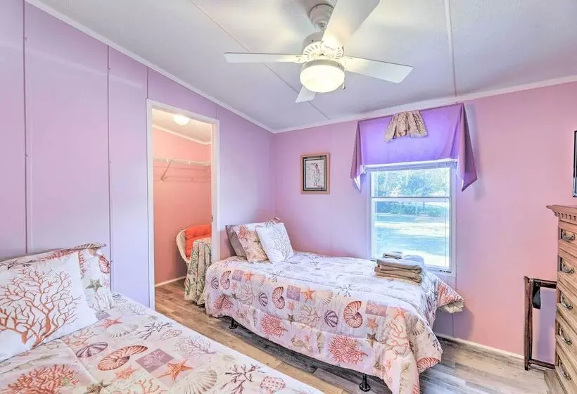 Atlantic Beach Home W/ Decks & Fire Pit