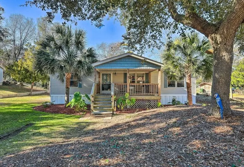 Atlantic Beach Home W/ Decks & Fire Pit
