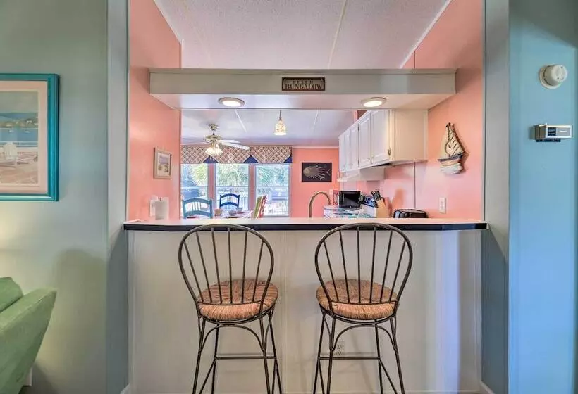 Atlantic Beach Home W/ Decks & Fire Pit