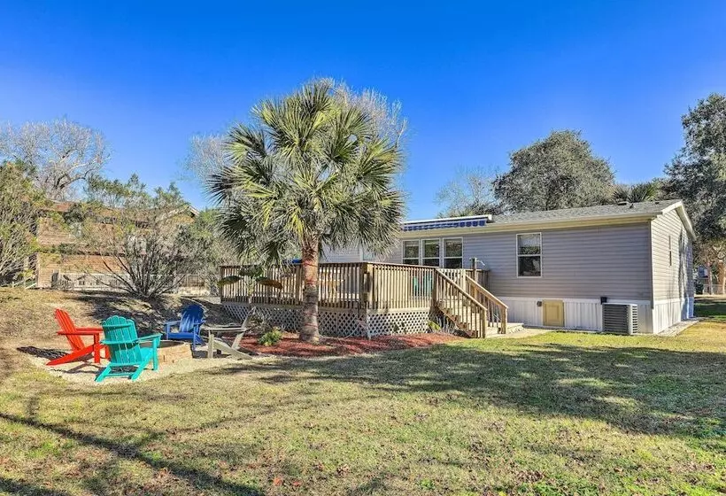 Atlantic Beach Home W/ Decks & Fire Pit