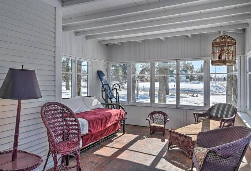 Historic Backus Home, Steps To Pine Mountain Lake!