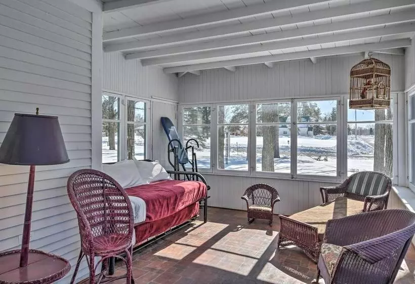 Historic Backus Home, Steps To Pine Mountain Lake!