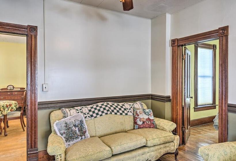 Historic Backus Home, Steps To Pine Mountain Lake!