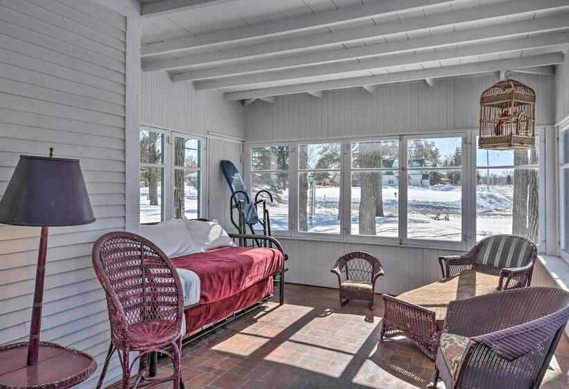 Historic Backus Home, Steps To Pine Mountain Lake!