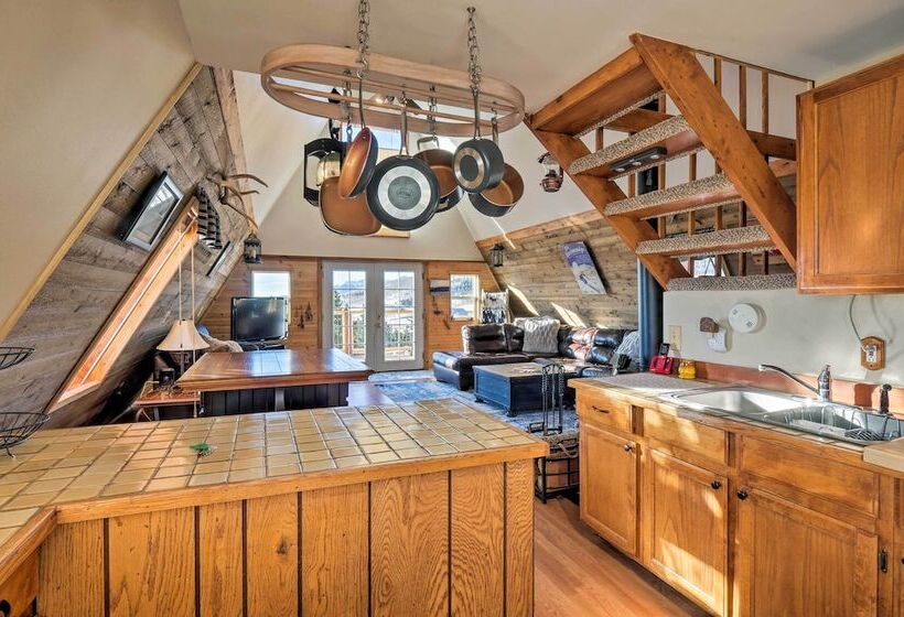 Cabin W/ 360° Mountain Views & 30 Miles To Breck!