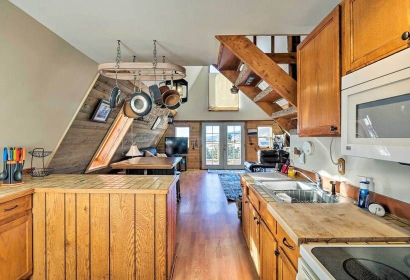 Cabin W/ 360° Mountain Views & 30 Miles To Breck!