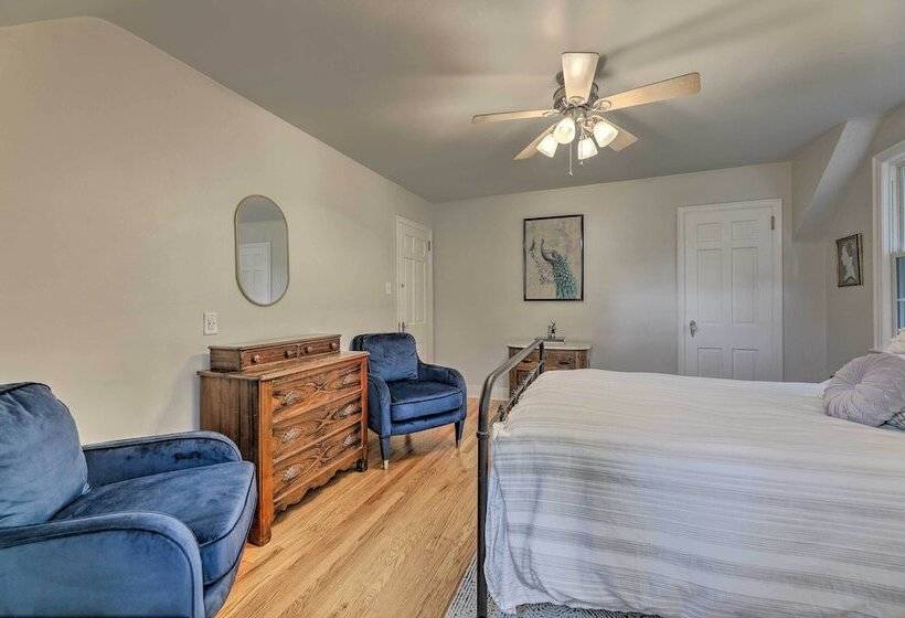 Charming Cincinnati Home < 10 Mi To Downtown!