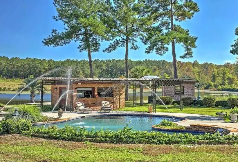 Cottage By The Pond  On Gorgeous Expansive Estate