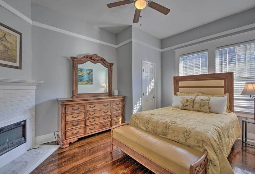 Cozy Atlanta Home ~ 3 Mi To Dtwn Attractions!