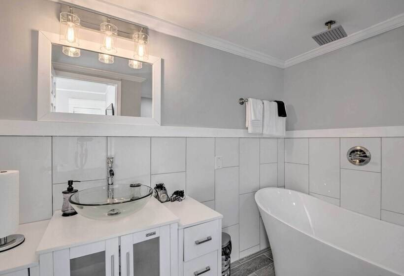 Cozy Atlanta Home ~ 3 Mi To Dtwn Attractions!