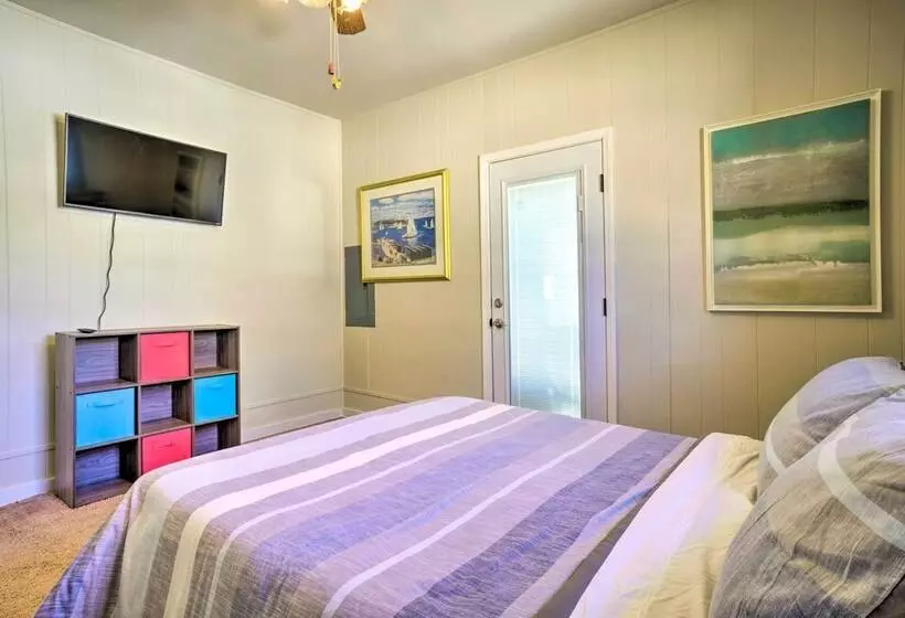 Cozy Corinth Escape ~ Half Mi To Shop & Dine!