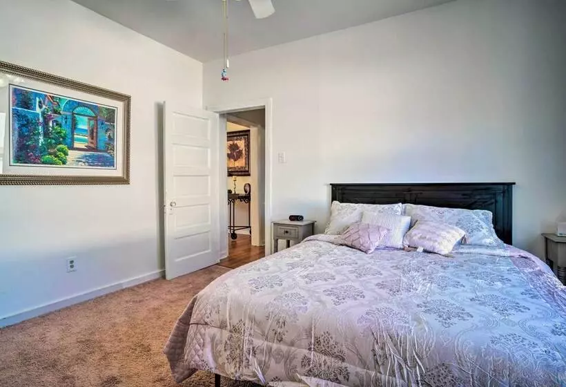 Cozy Corinth Escape ~ Half Mi To Shop & Dine!