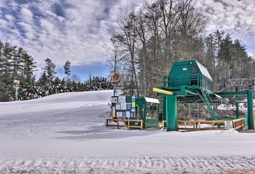 Cozy Retreat W/ Deck & Sapphire Resort Access!